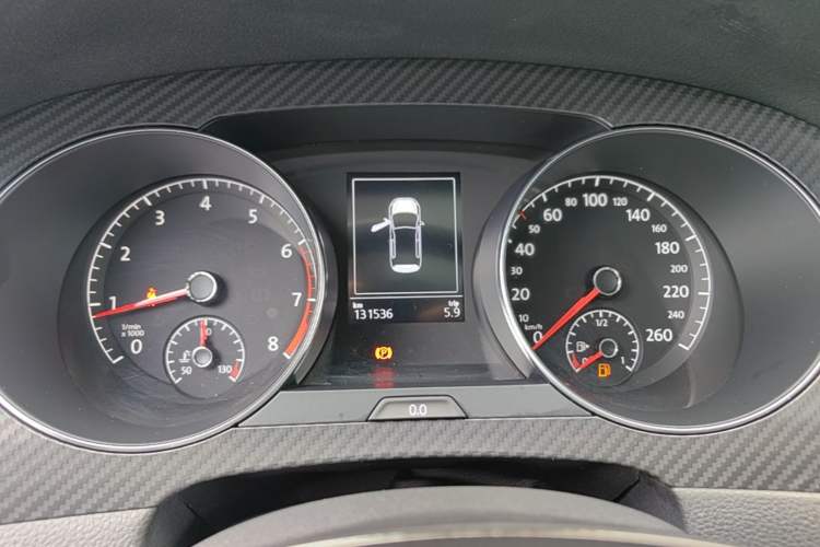 Used Volkswagen Golf Sportsvan 2016 280TSI Automatic Luxury Model Instrument Cluster