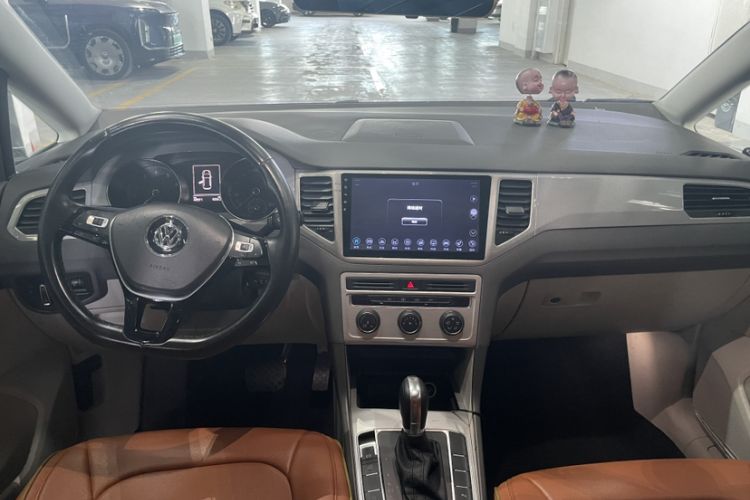 Used Volkswagen Golf Sportsvan 2016 230TSI Automatic Trend Edition Interior 2