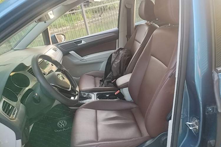 Used Volkswagen Golf Sportsvan 2016 1.6L Automatic Comfort Model Left Front Seat