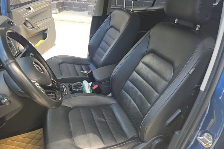 Used Volkswagen Golf Sportsvan 2016 280TSI Automatic Flagship Model Left Front Seat