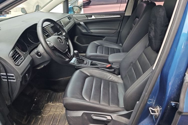 Used Volkswagen Golf Sportsvan 2016 230TSI Automatic Luxury Version Left Front Seat