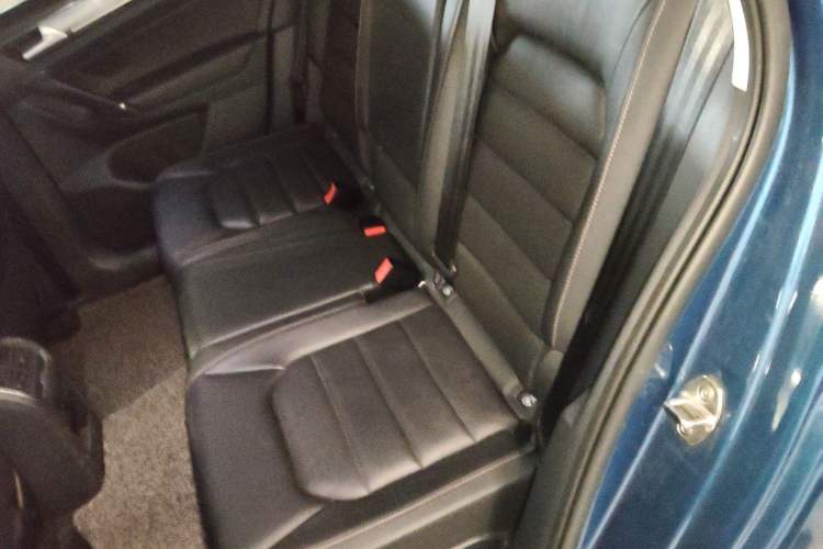 Used Volkswagen Golf Sportsvan 2016 230TSI Automatic Luxury Version Left Rear Seat