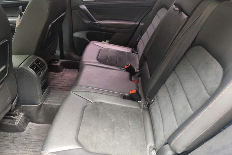 Used Volkswagen Golf Sportsvan 2016 280TSI Automatic Flagship Model Left Rear Seat