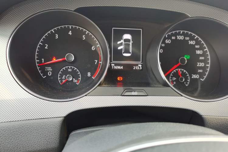 Used Volkswagen Golf Sportsvan 2016 230TSI Automatic Trend Edition Odometer Close Up
