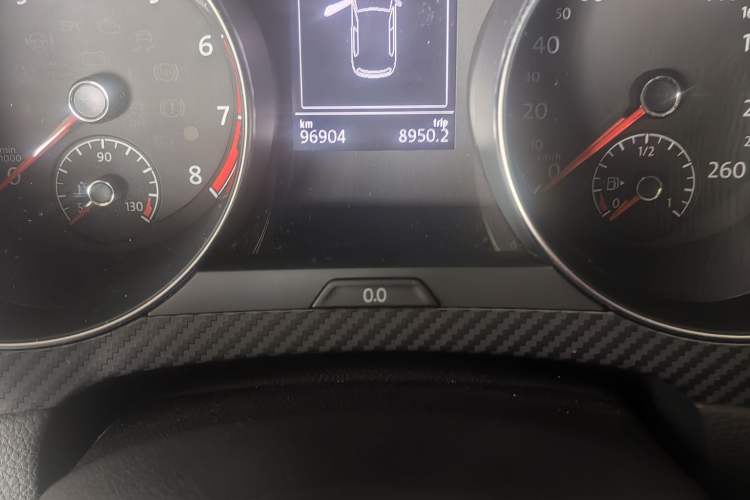 Used Volkswagen Golf Sportsvan 2016 280TSI Automatic Luxury Model Odometer Close Up