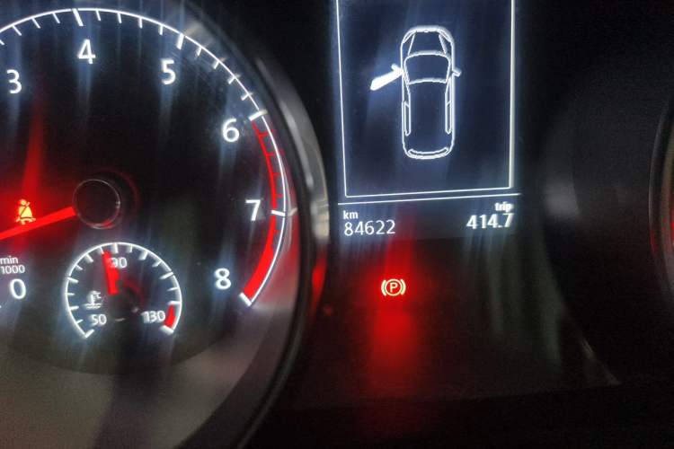Used Volkswagen Golf Sportsvan 2016 230TSI Automatic Trend Edition Odometer Close Up