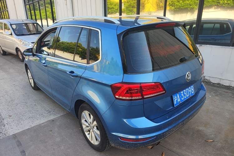 Used Volkswagen Golf Sportsvan 2016 230TSI Automatic Trend Edition Rear Left 45 Deg