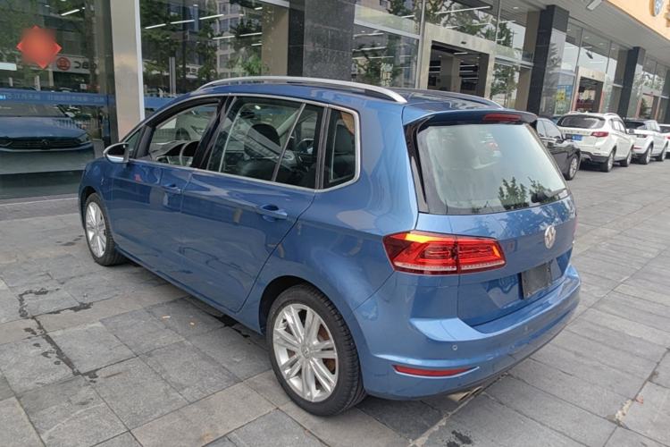 Used Volkswagen Golf Sportsvan 2016 280TSI Automatic Luxury Model Rear Left 45 Deg