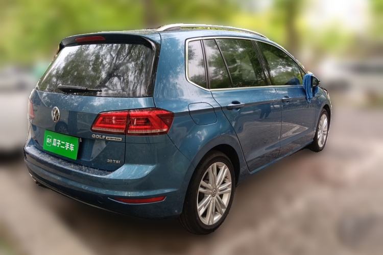 Used Volkswagen Golf Sportsvan 2016 230TSI Automatic Luxury Version Rear Right 45 Deg