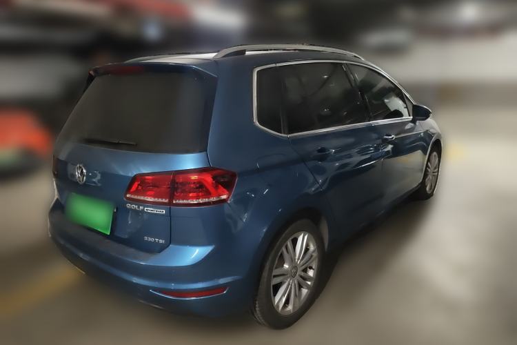 Used Volkswagen Golf Sportsvan 2016 230TSI Automatic Luxury Version Rear Right 45 Deg