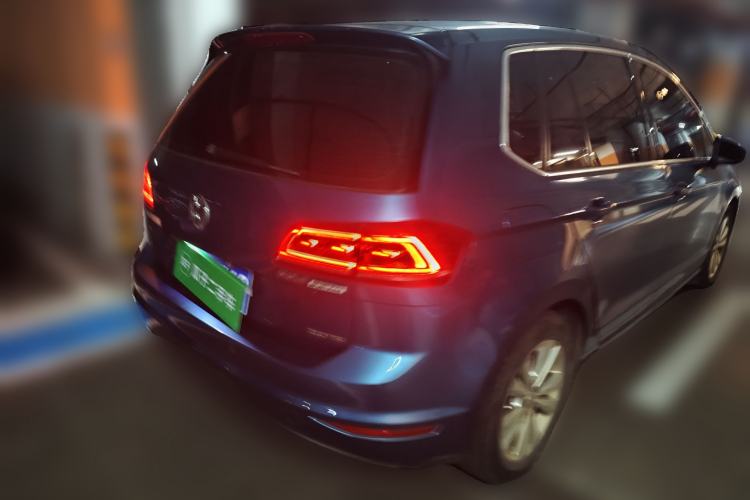 Used Volkswagen Golf Sportsvan 2016 230TSI Automatic Trend Edition Rear Right 45 Deg