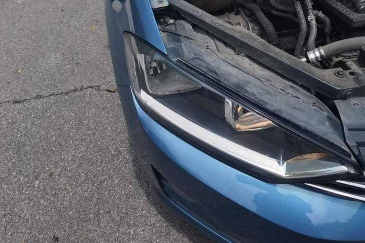Used Volkswagen Golf Sportsvan 2016 230TSI Automatic Trend Edition Right Front Headlight