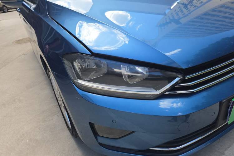 Used Volkswagen Golf Sportsvan 2016 280TSI Automatic Flagship Model Right Front Headlight