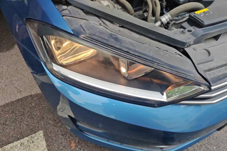 Used Volkswagen Golf Sportsvan 2016 230TSI Automatic Trend Edition Right Front Headlight