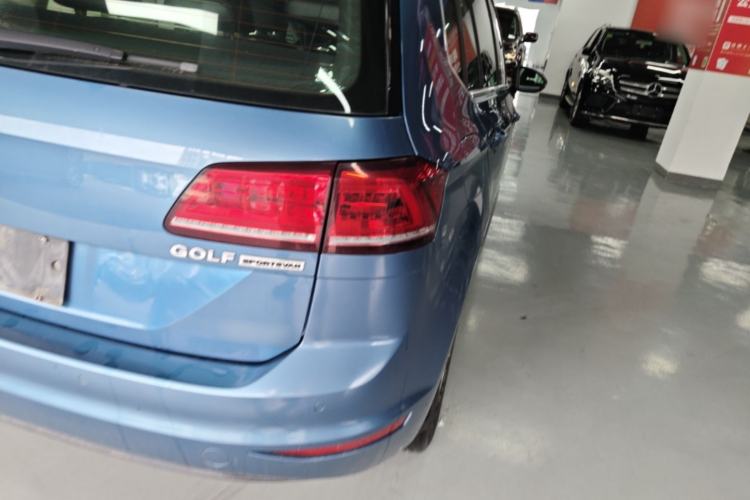 Used Volkswagen Golf Sportsvan 2016 230TSI Automatic Trend Edition Right Rear Taillight