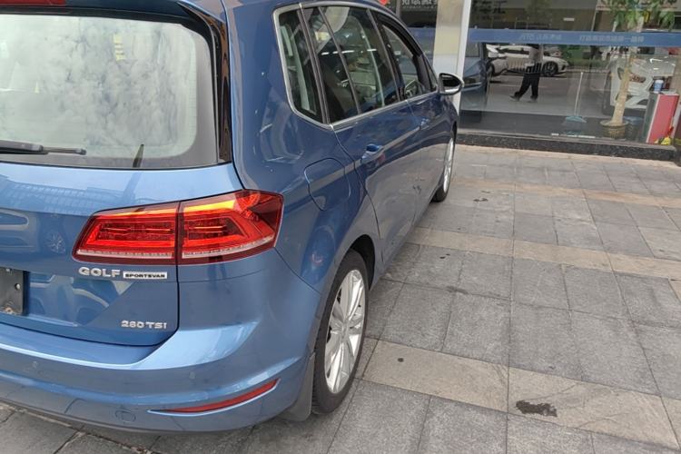 Used Volkswagen Golf Sportsvan 2016 280TSI Automatic Luxury Model Right Rear Taillight