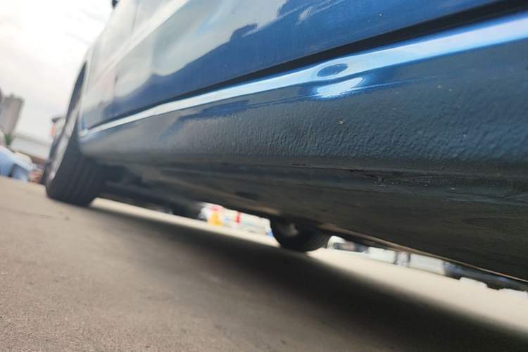 Used Volkswagen Golf Sportsvan 2016 230TSI Automatic Trend Edition Right Side Sill
