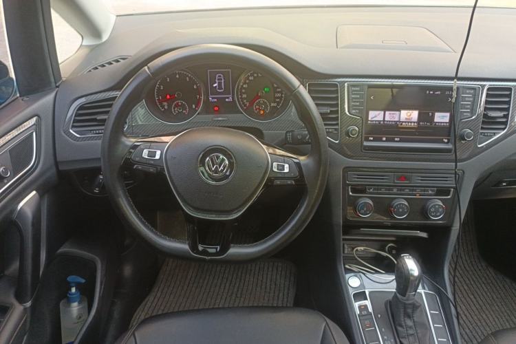 Used Volkswagen Golf Sportsvan 2016 230TSI Automatic Luxury Version Steering Wheel