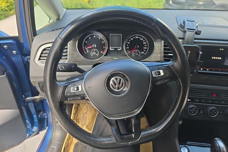 Used Volkswagen Golf Sportsvan 2016 280TSI Automatic Flagship Model Steering Wheel