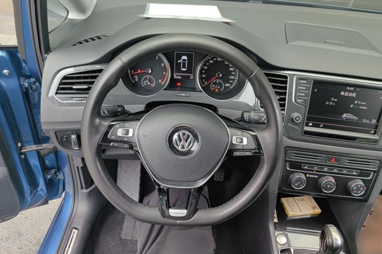 Used Volkswagen Golf Sportsvan 2016 280TSI Automatic Luxury Model Steering Wheel