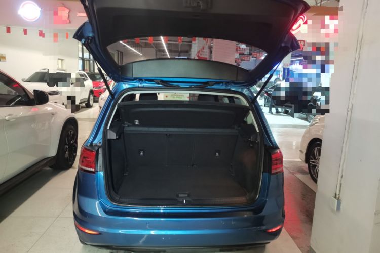 Used Volkswagen Golf Sportsvan 2016 230TSI Automatic Trend Edition Trunk