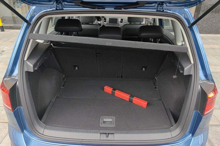Used Volkswagen Golf Sportsvan 2016 280TSI Automatic Luxury Model Trunk