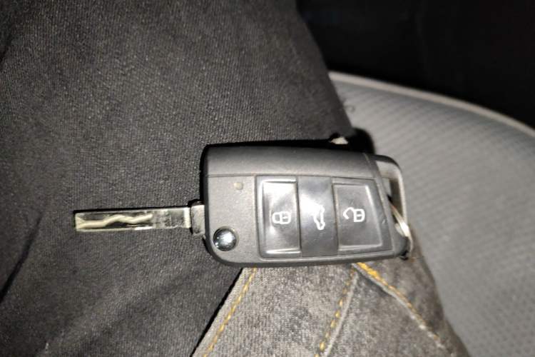 Used Volkswagen Golf Sportsvan 2016 230TSI Automatic Trend Edition Vehicle Key