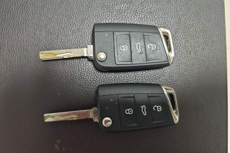 Used Volkswagen Golf Sportsvan 2016 230TSI Automatic Luxury Version Vehicle Key