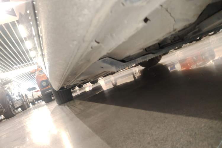 Used Volkswagen Golf Sportsvan 2016 230TSI Automatic Trend Edition Left Side Sill