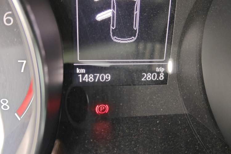 Used Volkswagen Golf Sportsvan 2016 280TSI Automatic Luxury Model Odometer Close Up