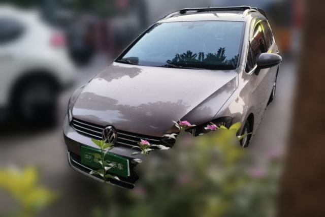 Ojetý Volkswagen Golf Sportsvan 2016 230TSI Automatic Trend Edition