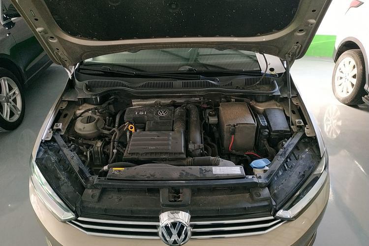 Used Volkswagen Golf Sportsvan 2016 230TSI Automatic Trend Edition Engine Bay