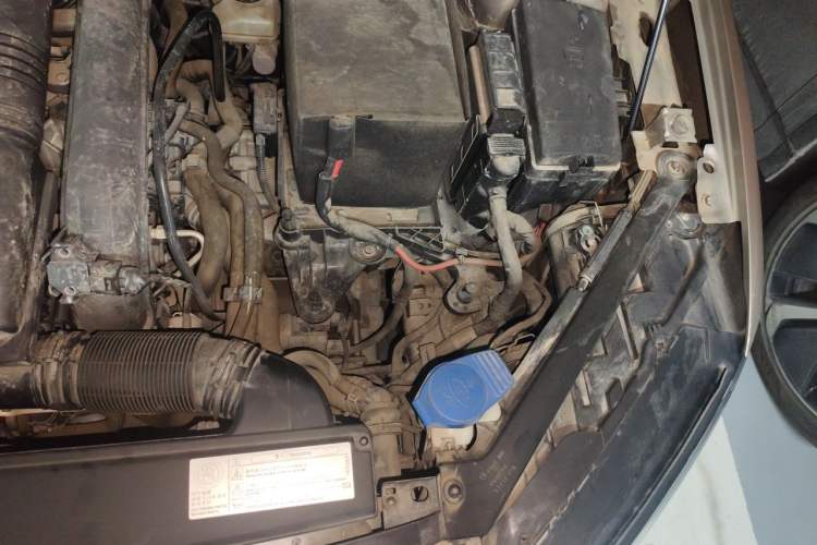Used Volkswagen Golf Sportsvan 2016 230TSI Automatic Trend Edition Engine Bay Left