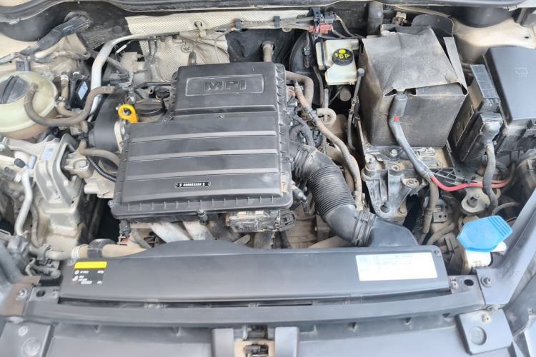 Used Volkswagen Golf Sportsvan 2016 1.6L Automatic Comfort Model Engine Bay