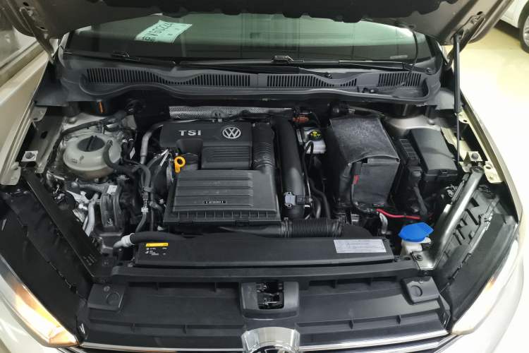 Used Volkswagen Golf Sportsvan 2016 230TSI Automatic Luxury Version Engine Bay
