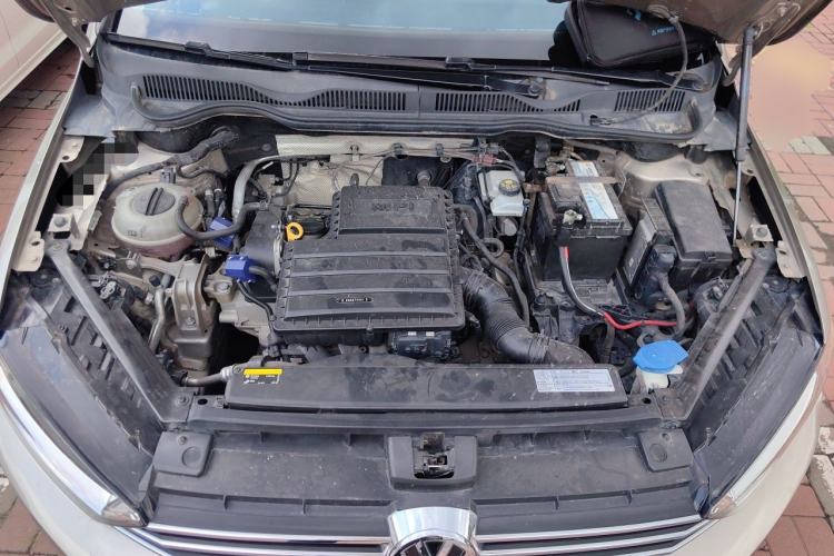 Used Volkswagen Golf Sportsvan 2016 1.6L Automatic Comfort Model Engine Bay