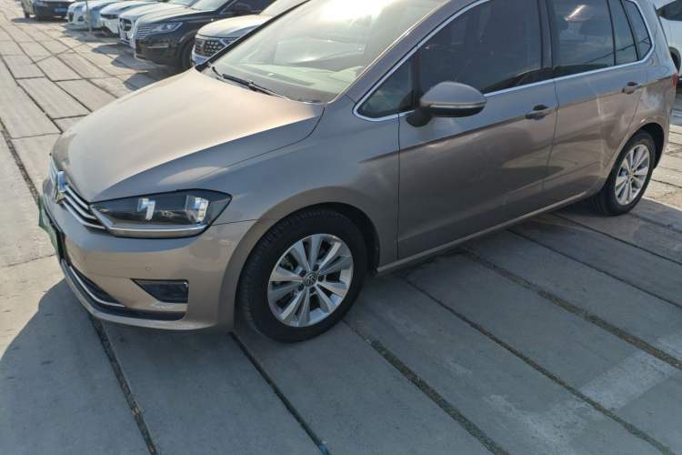 Used Volkswagen Golf Sportsvan 2016 230TSI Automatic Trend Edition Exterior 3