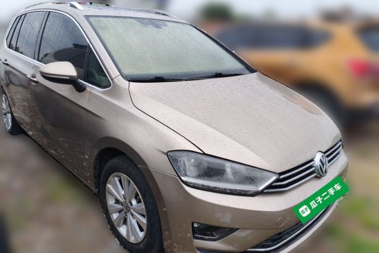 Used Volkswagen Golf Sportsvan 2016 230TSI Automatic Trend Edition Front Right 45 Deg