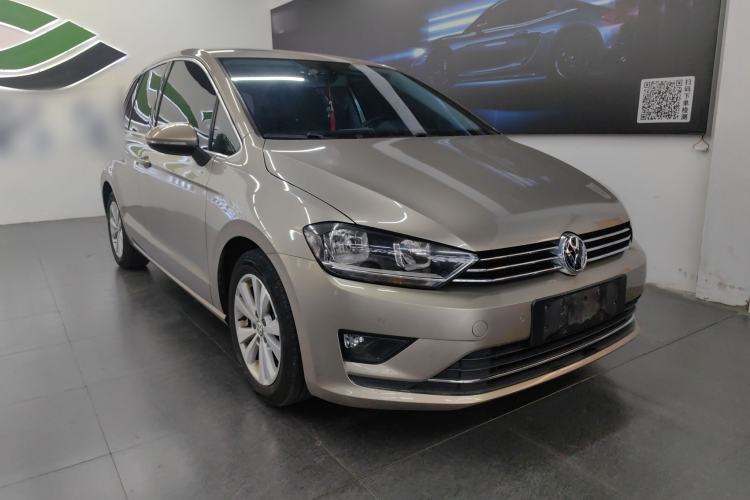 Used Volkswagen Golf Sportsvan 2016 230TSI Automatic Trend Edition Front Right 45 Deg