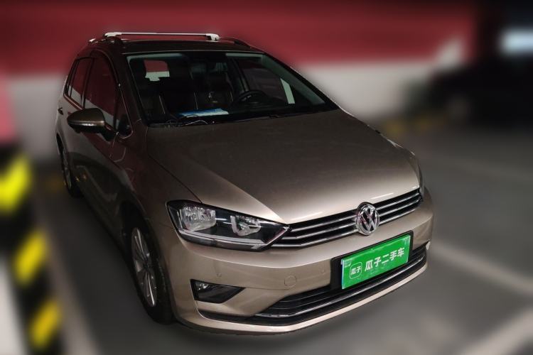 Used Volkswagen Golf Sportsvan 2016 230TSI Automatic Trend Edition Front Right 45 Deg