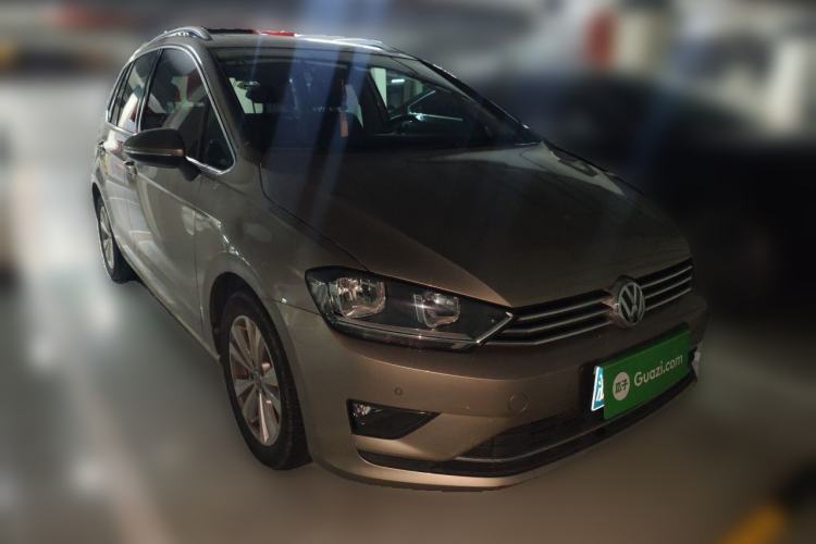 Used Volkswagen Golf Sportsvan 2016 230TSI Automatic Trend Edition Front Right 45 Deg