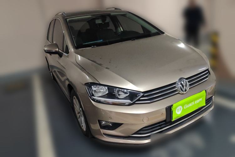 Used Volkswagen Golf Sportsvan 2016 230TSI Automatic Trend Edition Front Right 45 Deg