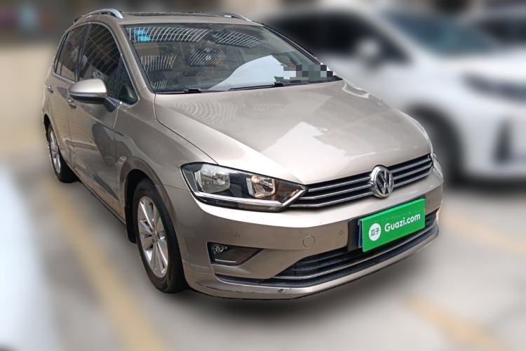 Used Volkswagen Golf Sportsvan 2016 230TSI Automatic Trend Edition Front Right 45 Deg