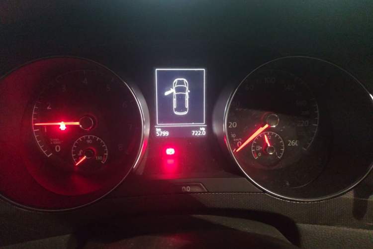Used Volkswagen Golf Sportsvan 2016 230TSI Automatic Trend Edition Instrument Cluster