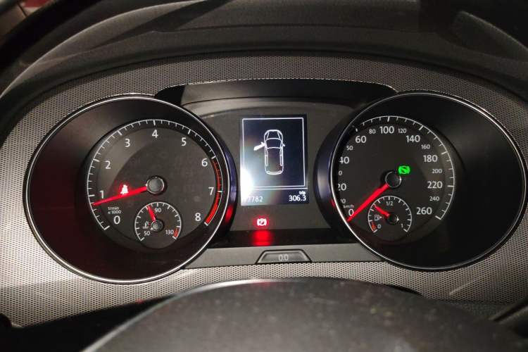 Used Volkswagen Golf Sportsvan 2016 230TSI Automatic Trend Edition Instrument Cluster
