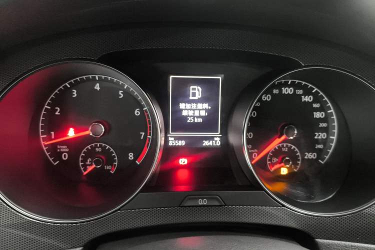 Used Volkswagen Golf Sportsvan 2016 230TSI Manual Entry-Level Trim Instrument Cluster