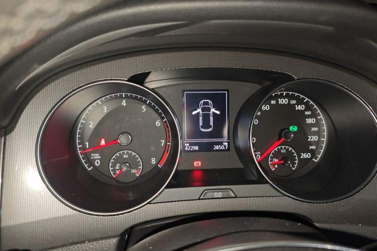 Used Volkswagen Golf Sportsvan 2016 230TSI Automatic Trend Edition Instrument Cluster