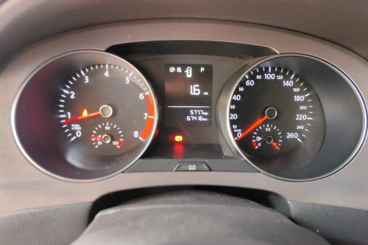 Used Volkswagen Golf Sportsvan 2016 1.6L Automatic Comfort Model Instrument Cluster