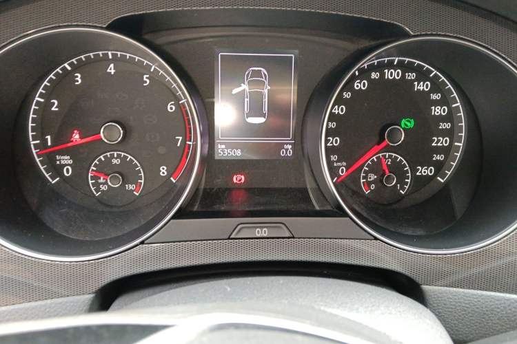 Used Volkswagen Golf Sportsvan 2016 230TSI Automatic Trend Edition Instrument Cluster
