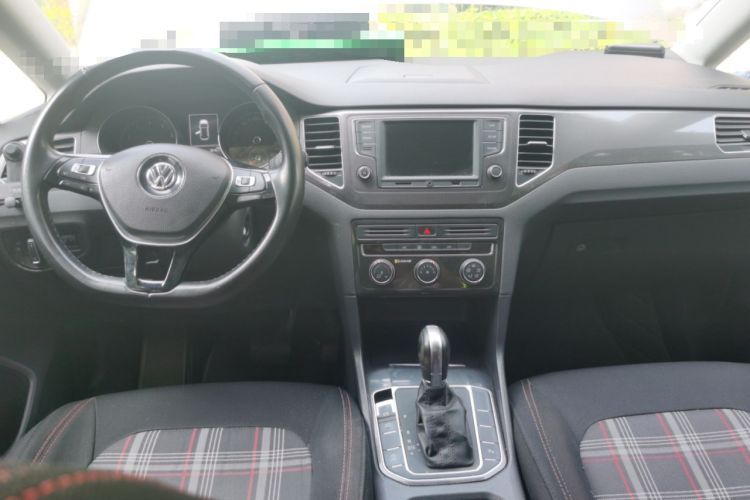 Used Volkswagen Golf Sportsvan 2016 230TSI Automatic Trend Edition Interior 2